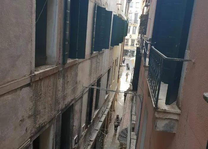 Ca San Luca * البندقية